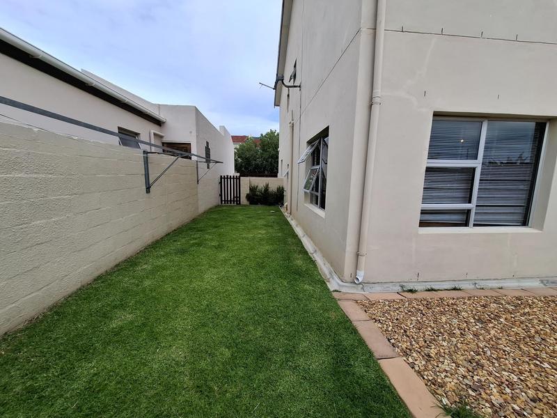 To Let 3 Bedroom Property for Rent in Fairview Golf Estate Western Cape